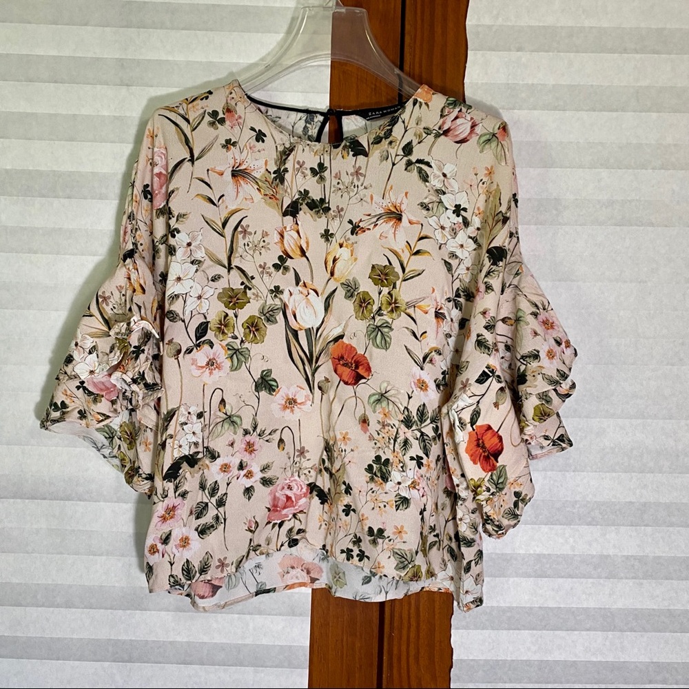 Zara Flutter Sleeve Floral Top